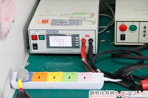 此项测试用到了Extech 7314交流接地阻抗测试仪