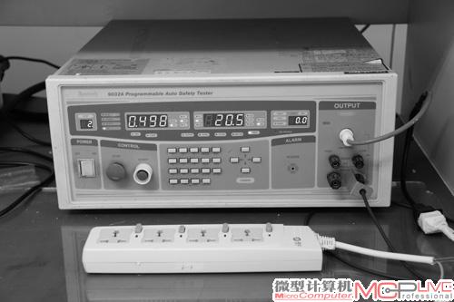 用Zentech 9032A综合测试仪测试排插的绝缘阻抗