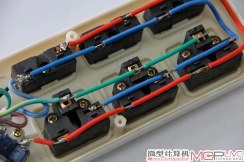 内部用料不佳，做工粗糙。