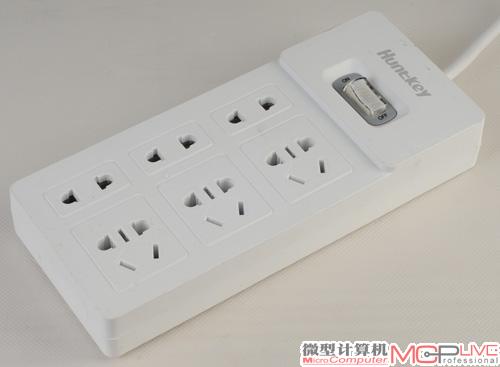 主体没有任何形变，电源灯翘起。