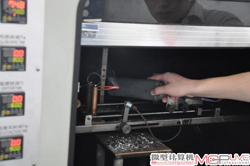 CP-FL30102在阻燃测试中并未产生明火