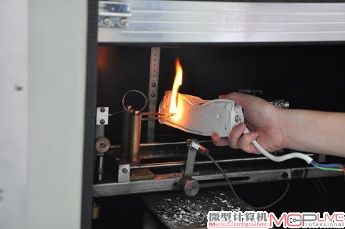 阻燃能力较差，外壳燃烧。