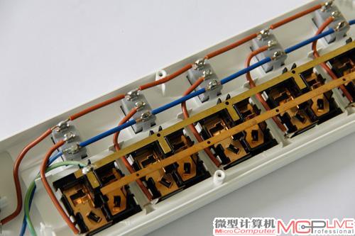 内部采用一体成型的铜条设计