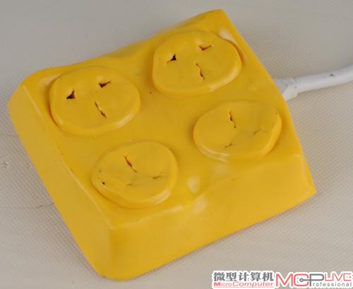 高温烘烤之后，变成了“囧”。