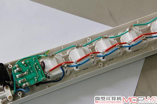 内部用料一般，没有使用铜条连接。