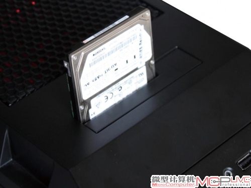 高扩展与水冷MOD 游戏悍将黑鲨U3